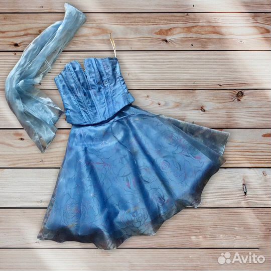 Платье вечернее