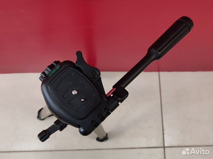 Штатив для фотоаппарата Continent A2