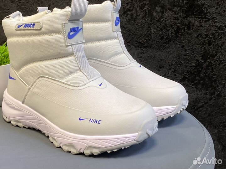 Дутики женские зимние Nike