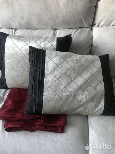 Декоративные подушки (2) + 2 наволочки IKEA