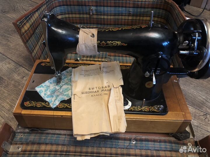 Швейная машинка подольск 2м