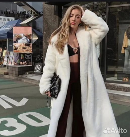 Искусственная шуба белая