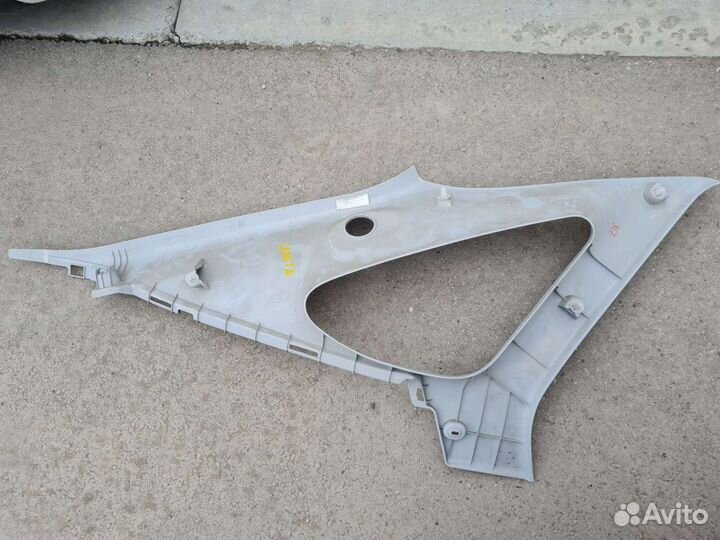 Обшивка стойки правая LADA Granta