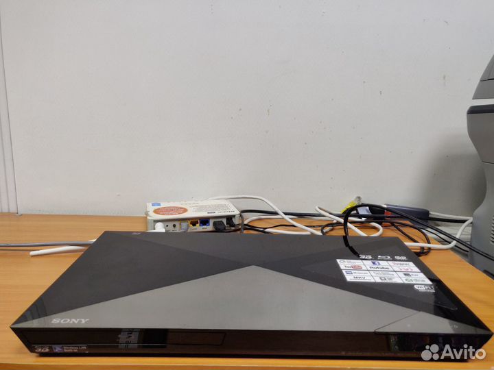 3D Blu-Ray-плеер Sony 4K BDP-S6200 новый