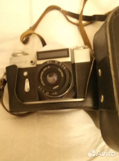 Плёночный фотоаппарат Зенит-Е и Зоркий-4к