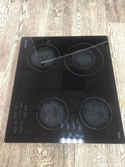 Электрическая варочная панель Indesit RI 260 C(14)