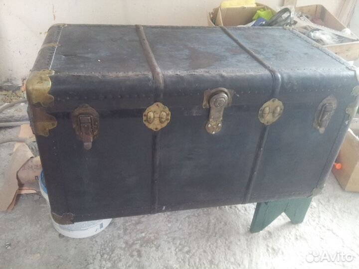 Сундук деревянный старинный