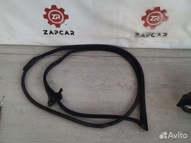 Toyota Land cruiser 200 уплотнитель двери