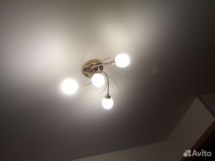 Светильник потолочный