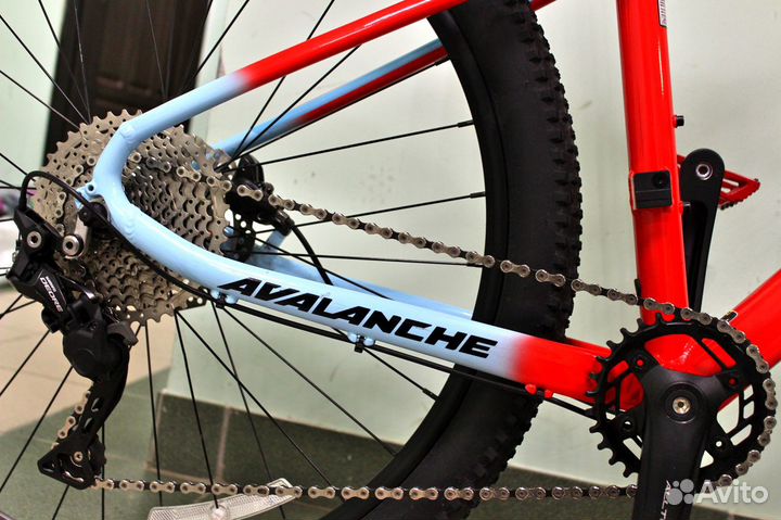 Яркий Gt Avalanche Comp 27.5