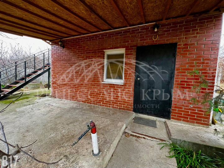 Дом 65 м² на участке 8 сот.