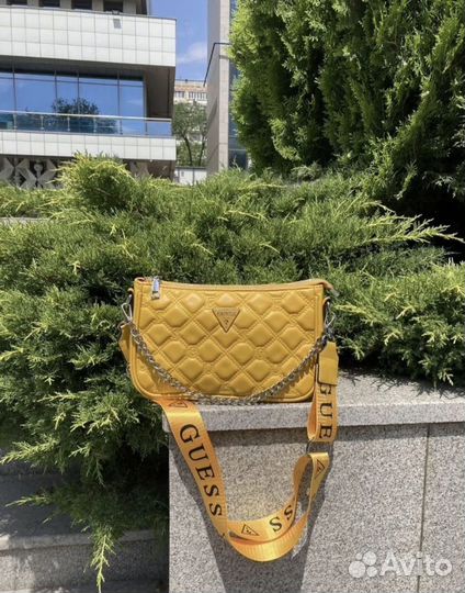 Сумочка guess