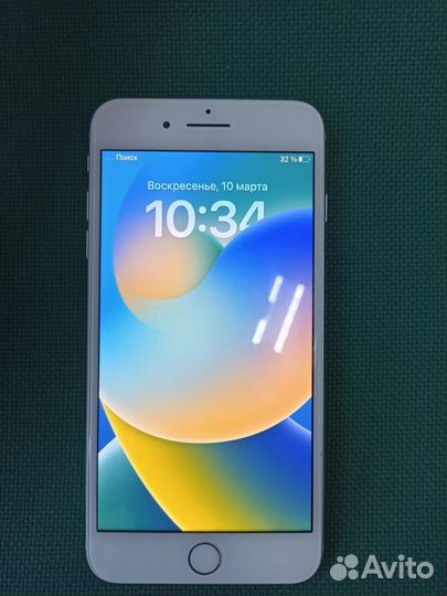 iPhone 8 Plus, 64 ГБ