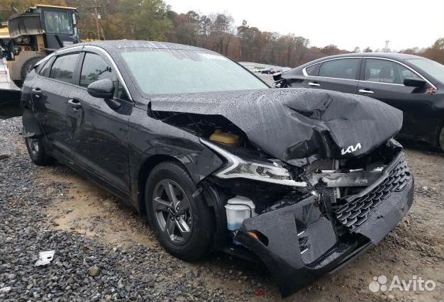 В разборе Kia K5 c 2020