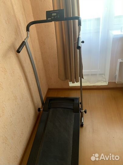 Механическая беговая дорожка