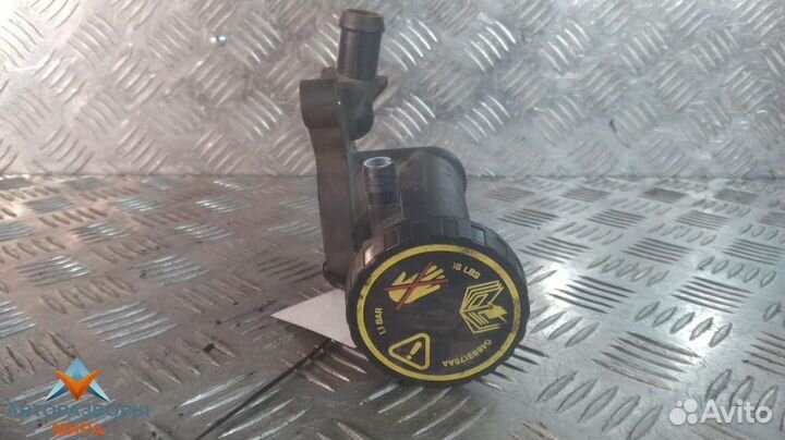 Корпус термостата Mini Cooper R50 2002 04693366AA