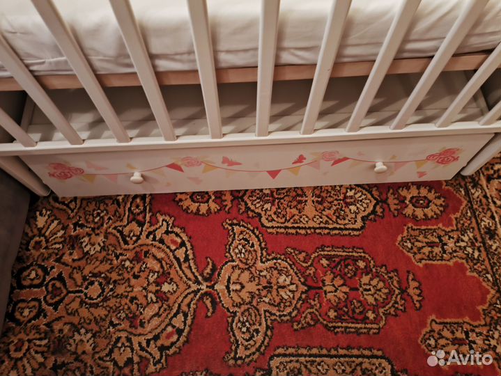 Продам детскую кроватку