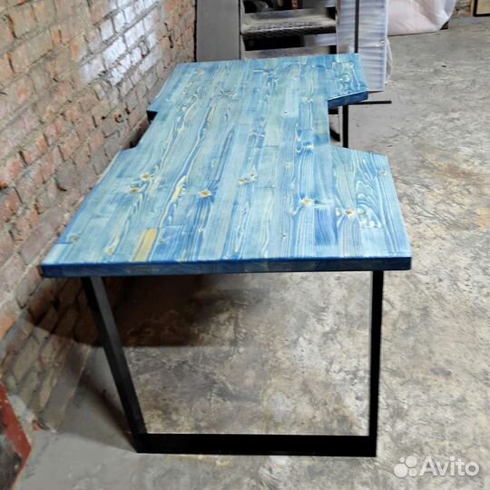 Компьютерный стол / игровой стол