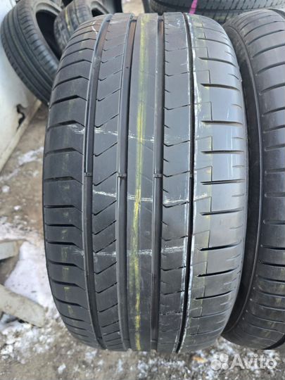 Pirelli P Zero PZ4 275/40 R20 106W