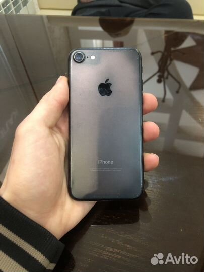iPhone 7, 32 ГБ