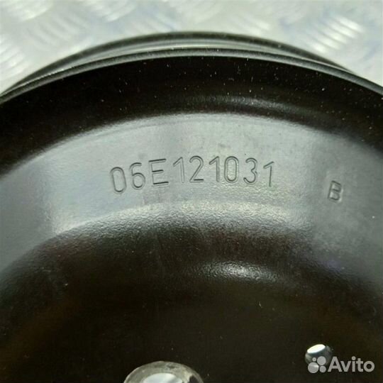 Шкив водяного насоса (помпы) Audi A7 4G 3.0 299