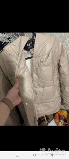 Продам куртку демисезонную в хорошем состоянии