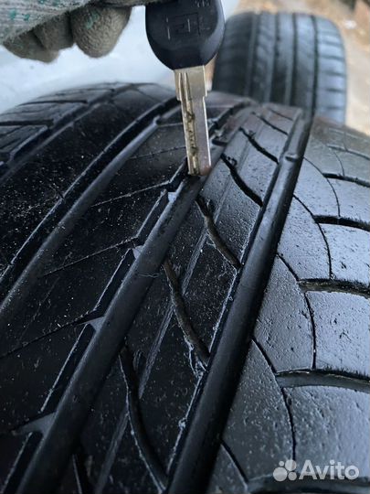 Goodyear EfficientGrip 215/50 R17