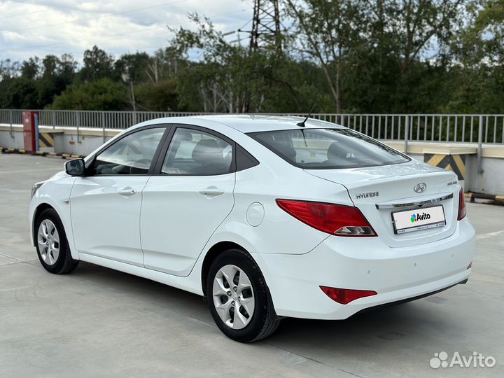 Hyundai Solaris 1.4 AT, 2015, 98 500 км