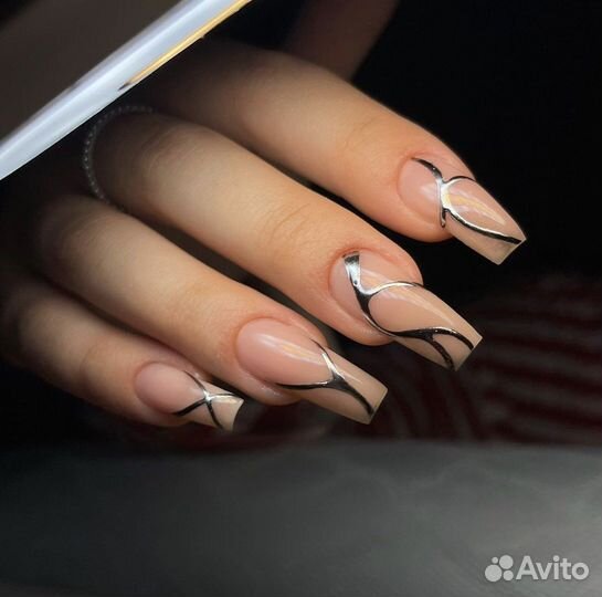 Маникюр, наращивание ногтей