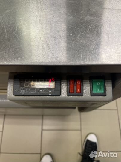 Витринный холодильник