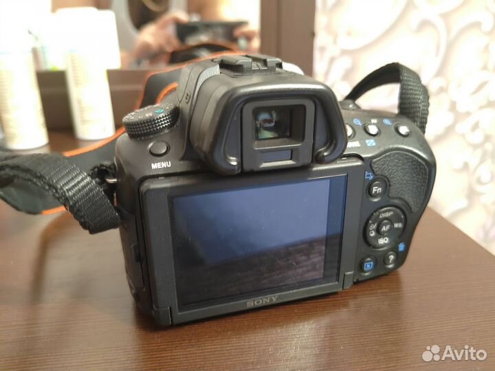 Зеркальный фотоаппарат Sony a37