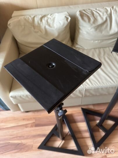 Стойки для акустики