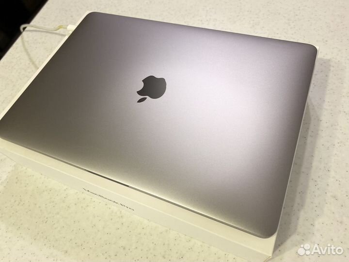 MacBook Pro 13 2019 Touch Bar