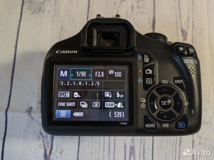 Фотоаппарат Canon 1100D + Canon EF50mm f/1.8 II