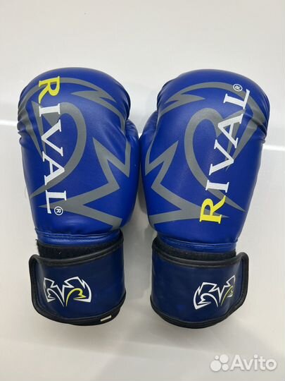 Боксерские перчатки