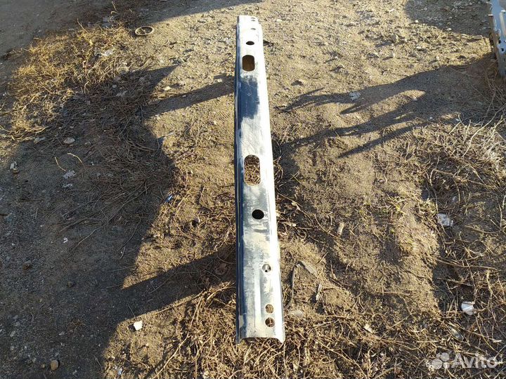 Усилитель заднего бампера volkswagen t5