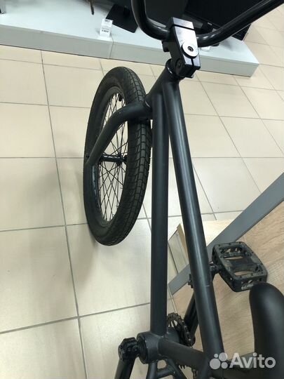 Трюковой велосипед BMX