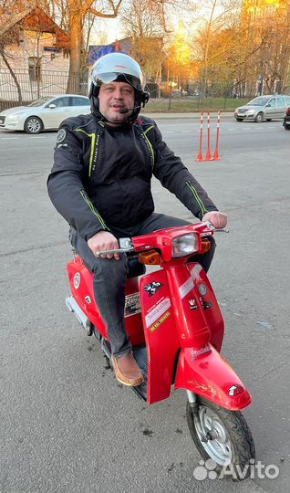 Мопед,скутер бензиновый 49 куб