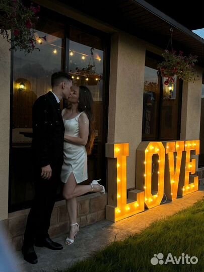 Ретро-буквы love в аренду фотозона