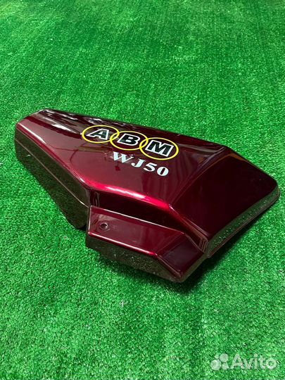 Накладка боковая альфа правая пластиковая