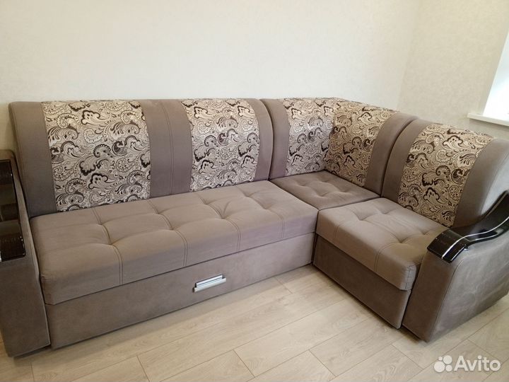 Угловой диван