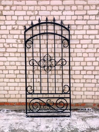 Ворота с калиткой распашные Н-7