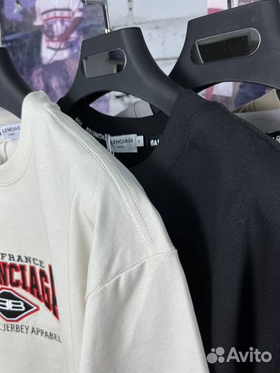 Футболки Balenciaga