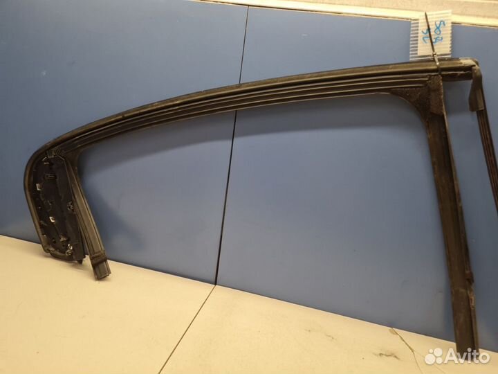 Молдинг рамки задней левой двери Peugeot 508 2010