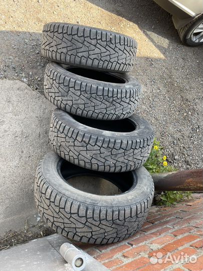 Pirelli Ice Zero 205/60 R16