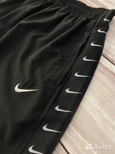 Спортивные брюки Nike черные