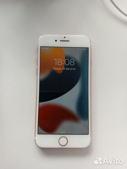 Телефон iPhone 7 на 32 гига