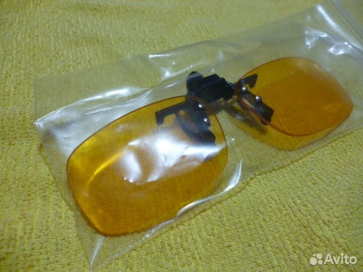 Антибликовая клипса