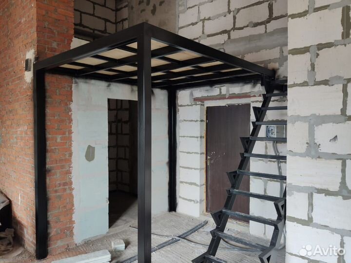 Лестница металлическая