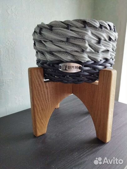 Подставка для цветов деревянная